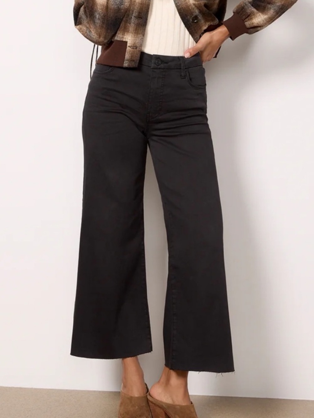 Kut from the Kloth Black Meg Fab Ab Wide-Leg Cropped Jeans size 4